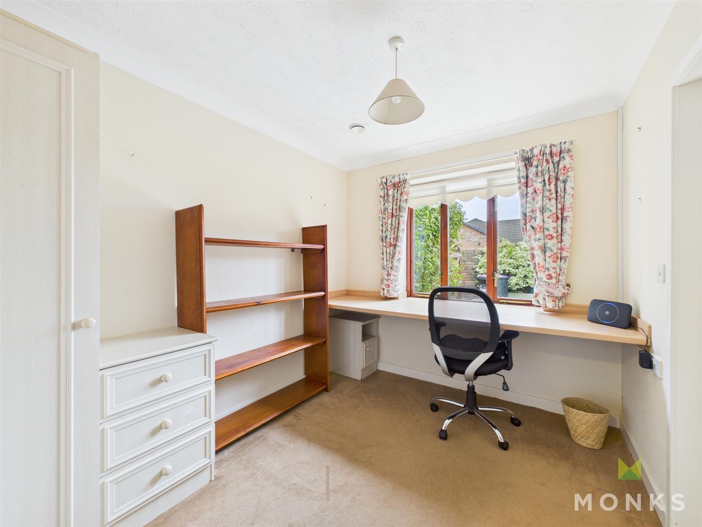 17 Meadowbrook Court Twmpath Lane, Oswestry, SY10 7HD For Sale